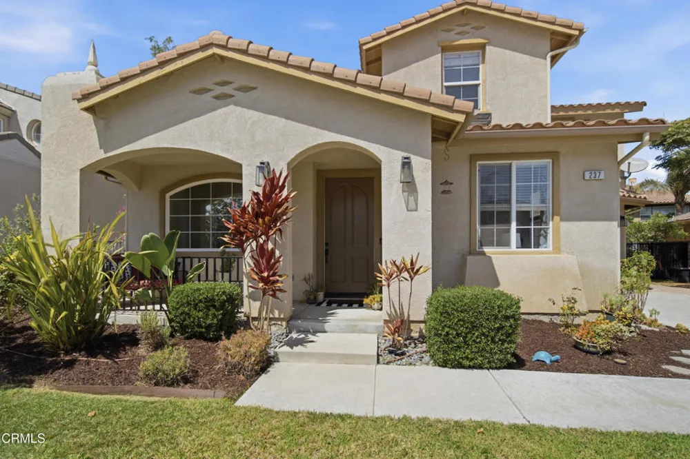 237 Trellis Place Camarillo, CA 93012