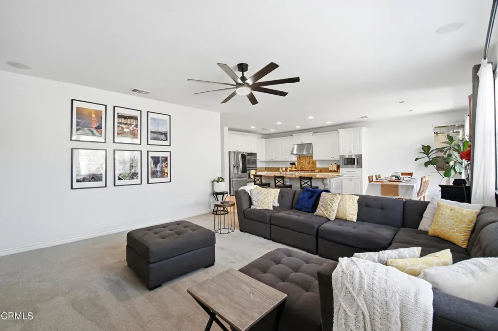 237 Trellis Place Camarillo, CA 93012