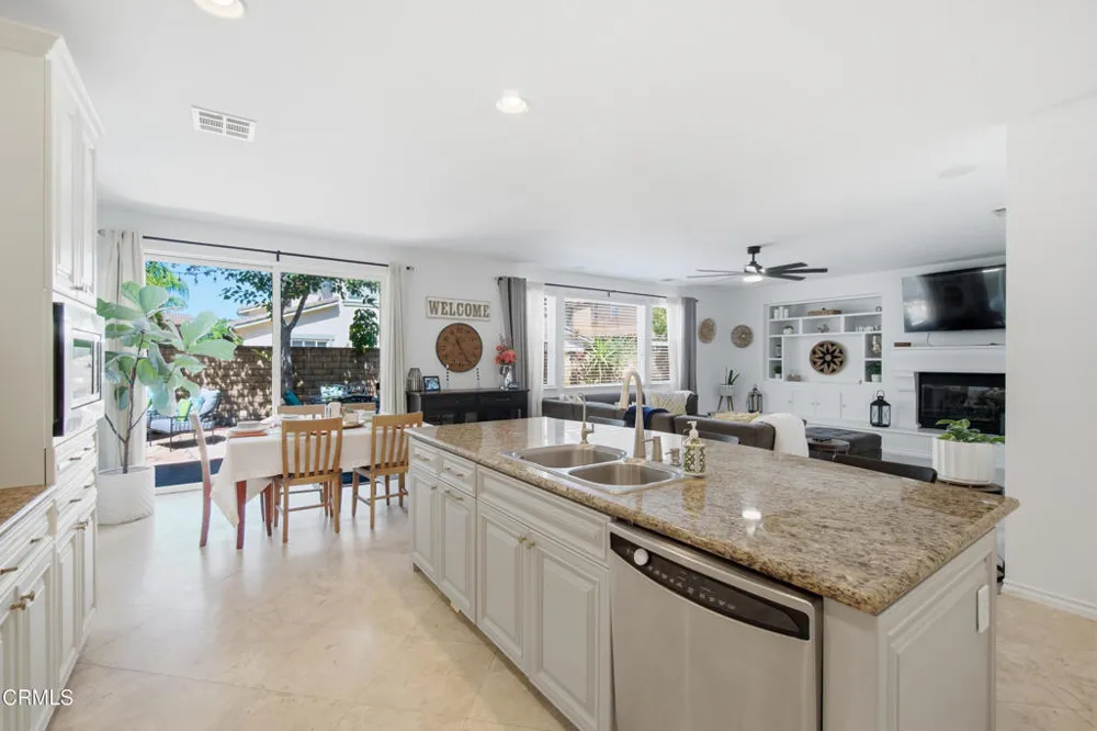 237 Trellis Place Camarillo, CA 93012