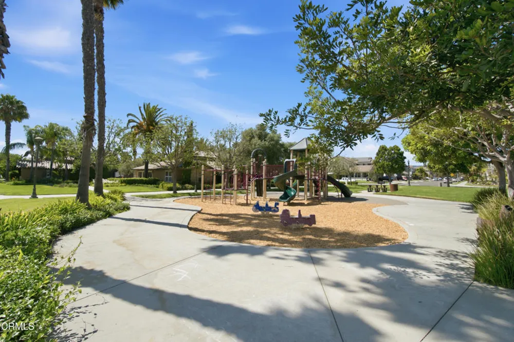 237 Trellis Place Camarillo, CA 93012