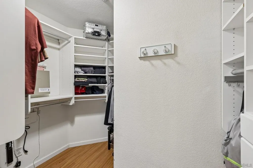 3156 Harbor Ridge Ln San Diego, CA 92103
