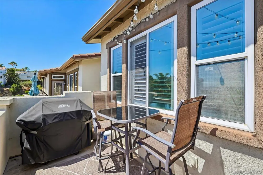 3156 Harbor Ridge Ln San Diego, CA 92103