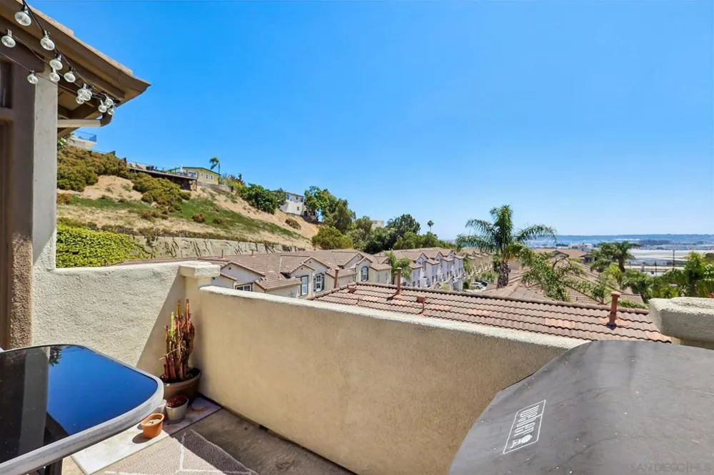 3156 Harbor Ridge Ln San Diego, CA 92103