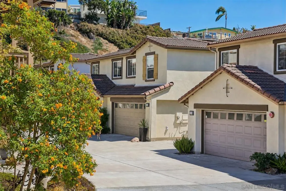 3156 Harbor Ridge Ln San Diego, CA 92103