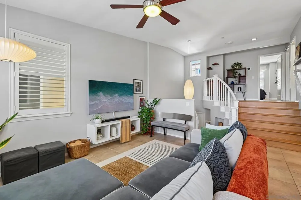 3156 Harbor Ridge Ln San Diego, CA 92103