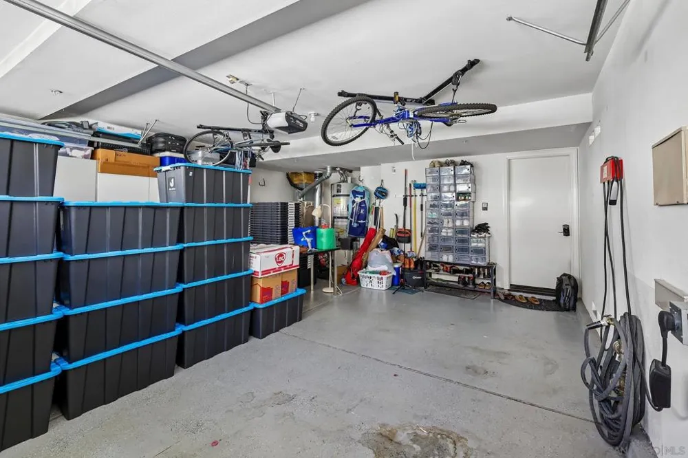 3156 Harbor Ridge Ln San Diego, CA 92103