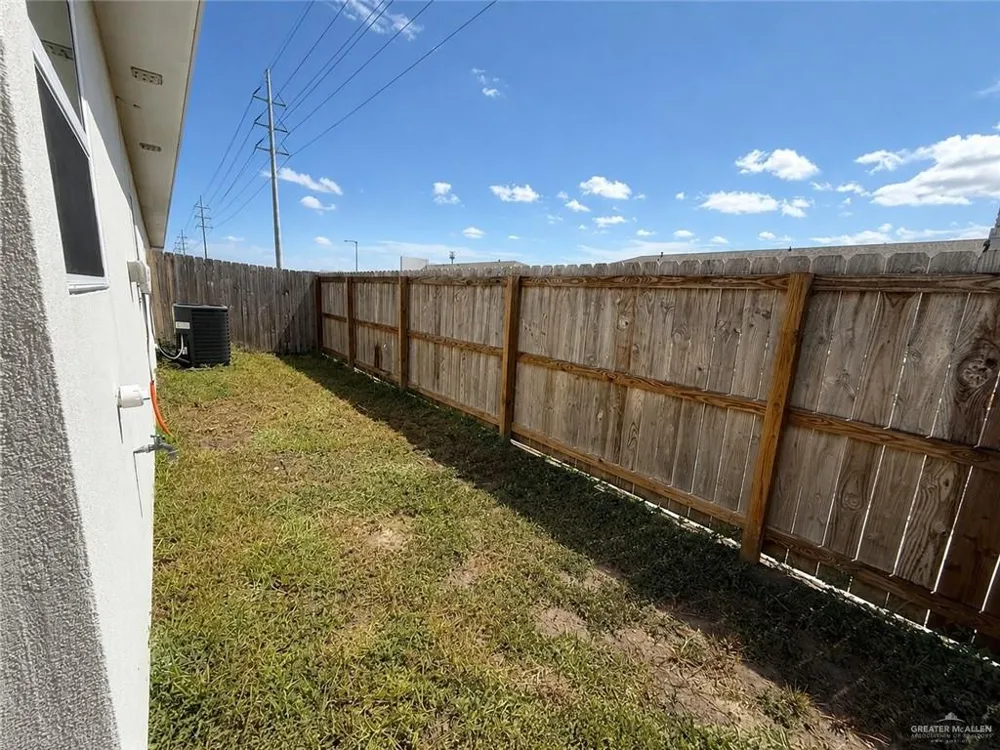 3101 W Sandlewood Street #1 Edinburg, TX 78541