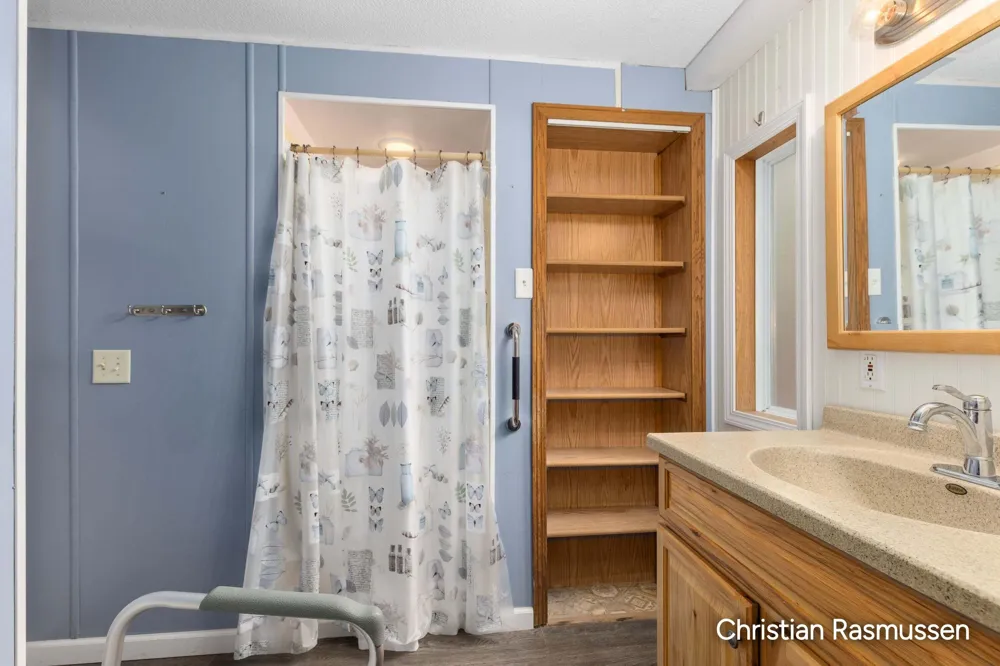73 Lincoln Pines Resort Gowen, MI 49326