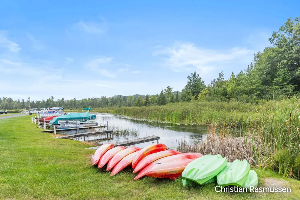 73 Lincoln Pines Resort Gowen, MI 49326