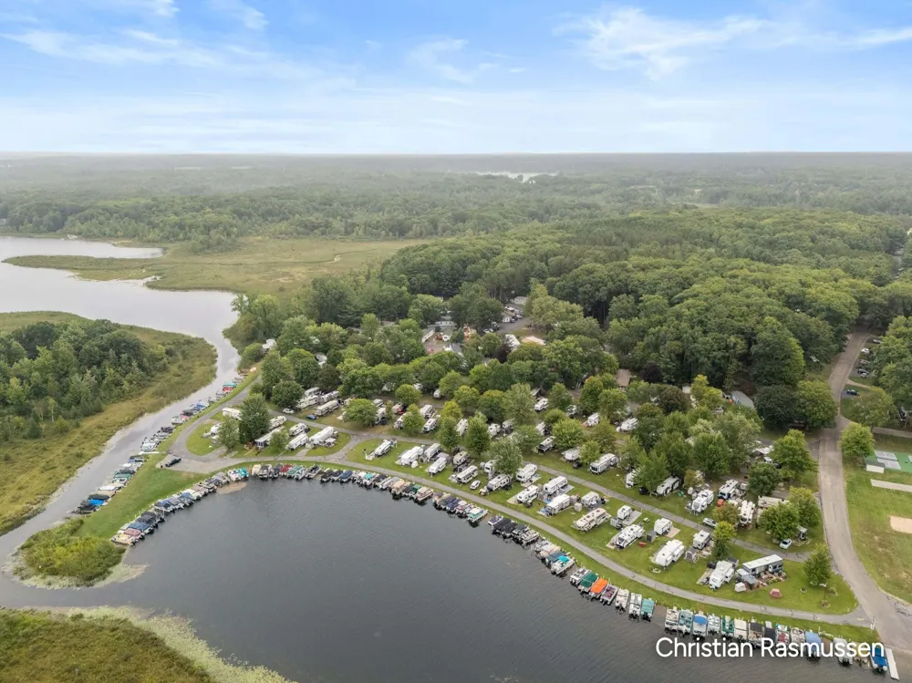 73 Lincoln Pines Resort Gowen, MI 49326