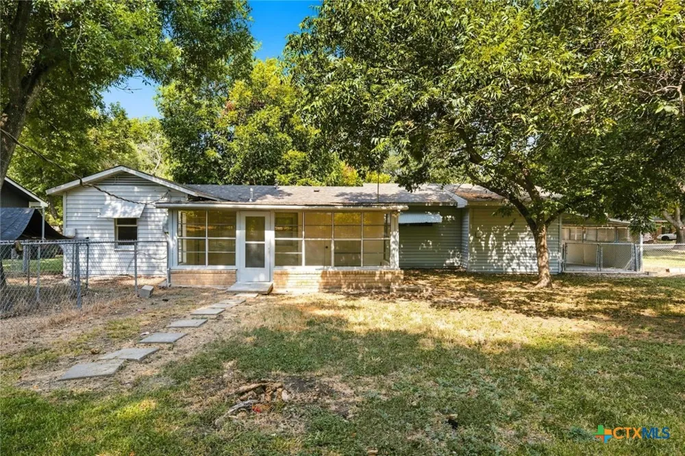 1319 S 37th Street Temple, TX 76504