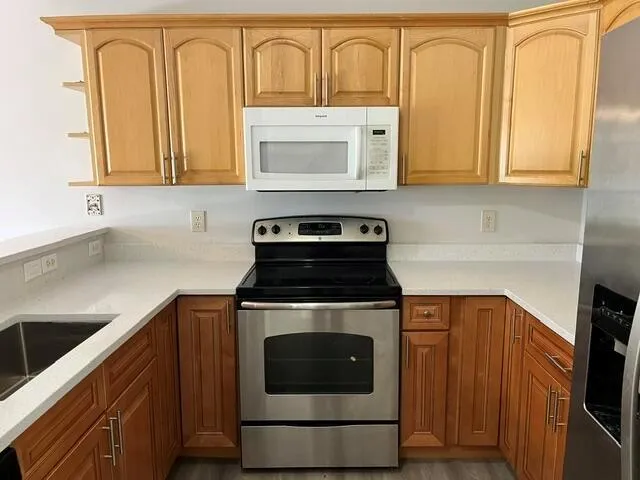 651 S SWINTON AVENUE #D Delray Beach, FL 33444