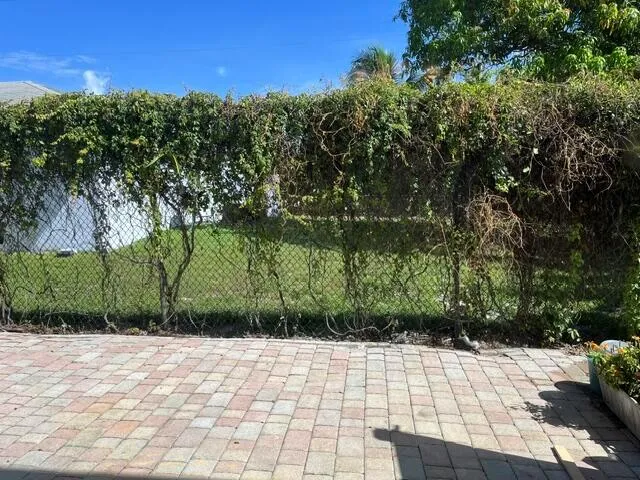 651 S SWINTON AVENUE #D Delray Beach, FL 33444