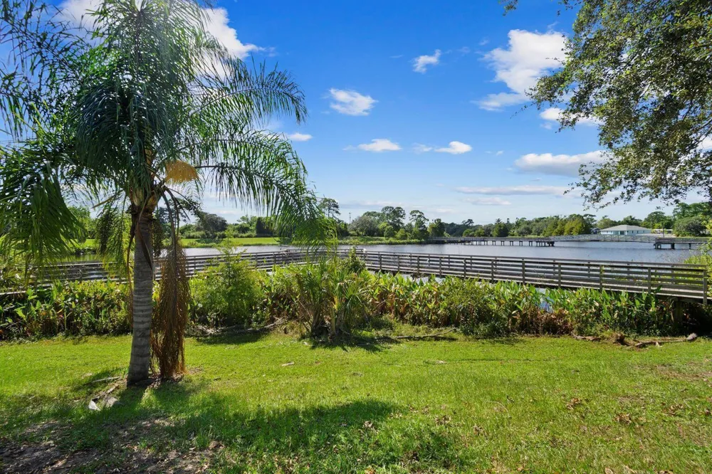 5032 SE FLOUNDER AVENUE Stuart, FL 34997