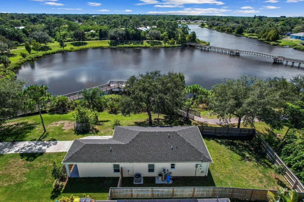 5032 SE FLOUNDER AVENUE Stuart, FL 34997