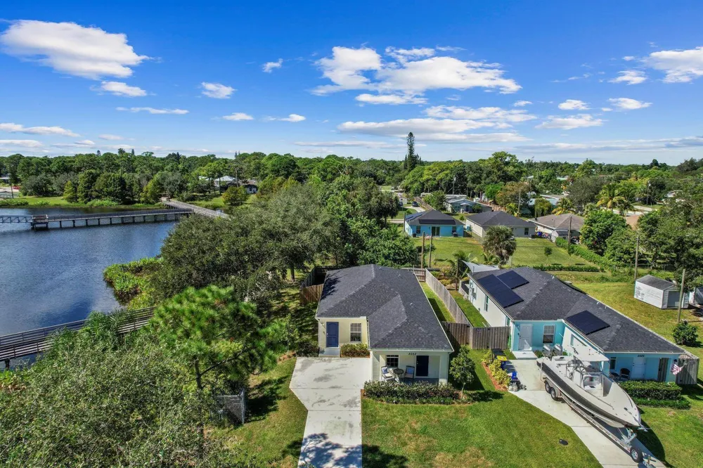 5032 SE FLOUNDER AVENUE Stuart, FL 34997