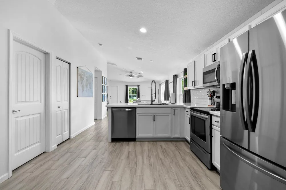 5032 SE FLOUNDER AVENUE Stuart, FL 34997