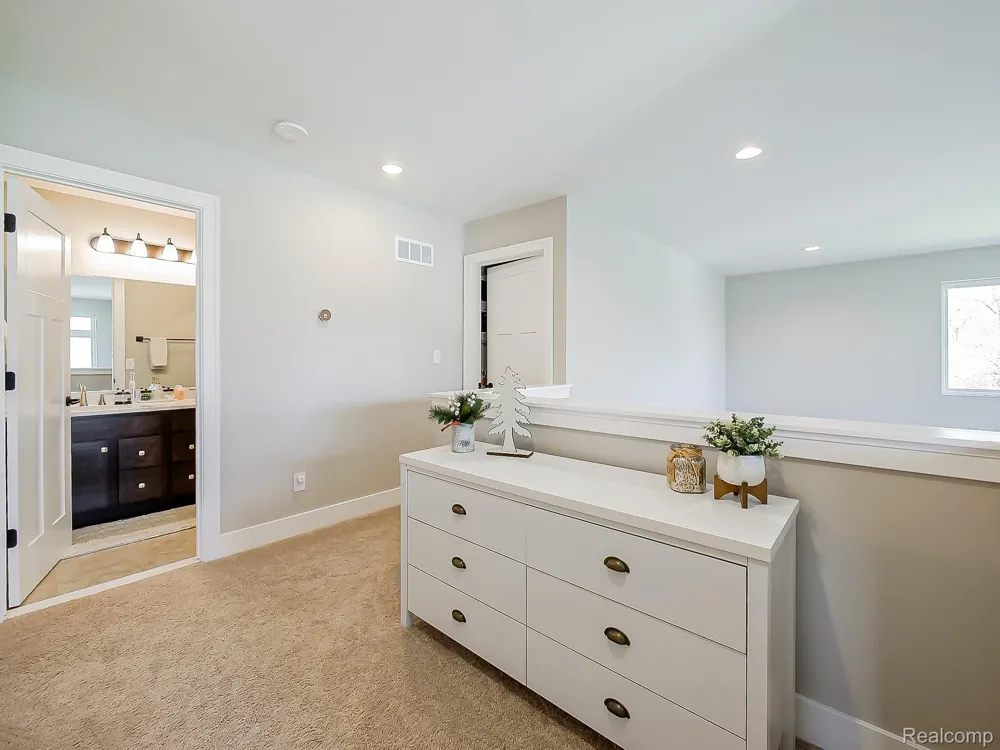 3718 Cornwell Court Ann Arbor Charter Township, MI 48105