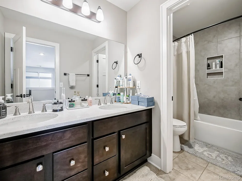 3718 Cornwell Court Ann Arbor Charter Township, MI 48105