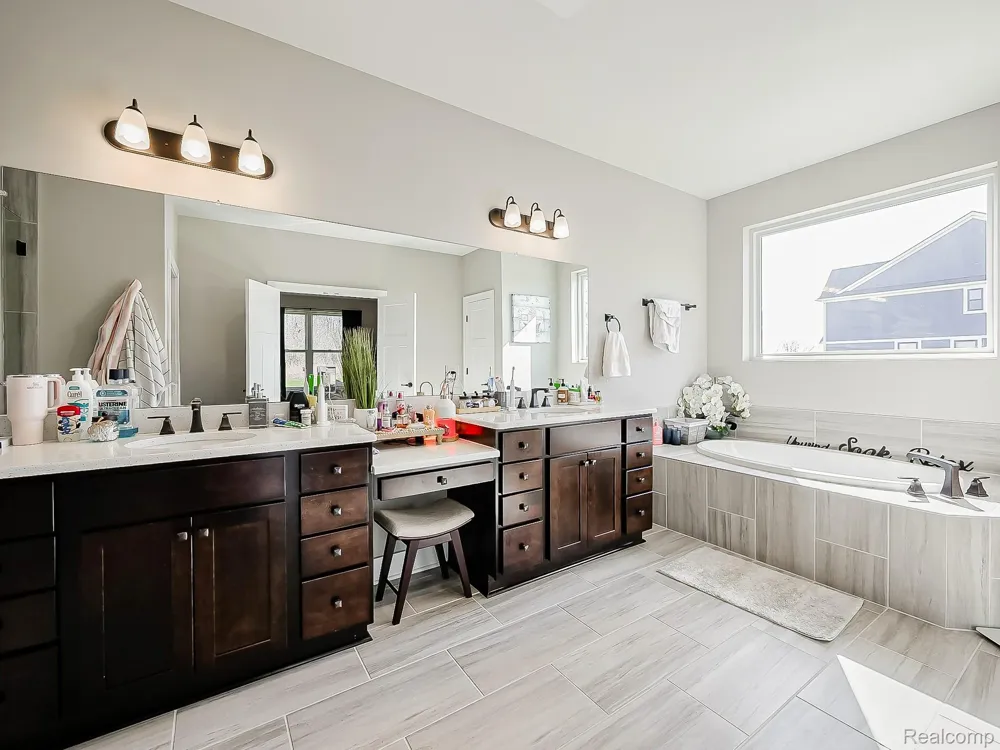 3718 Cornwell Court Ann Arbor Charter Township, MI 48105