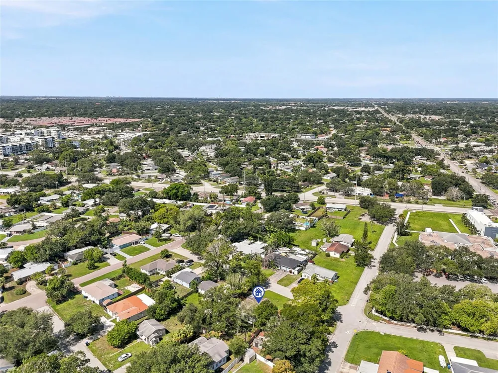 6031 HOBSON STREET NE St Petersburg, FL 33703