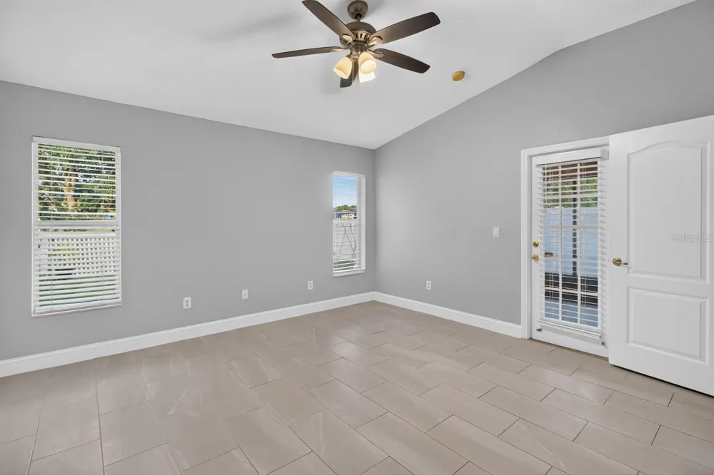 7961 CARRIAGE POINTE DRIVE Gibsonton, FL 33534