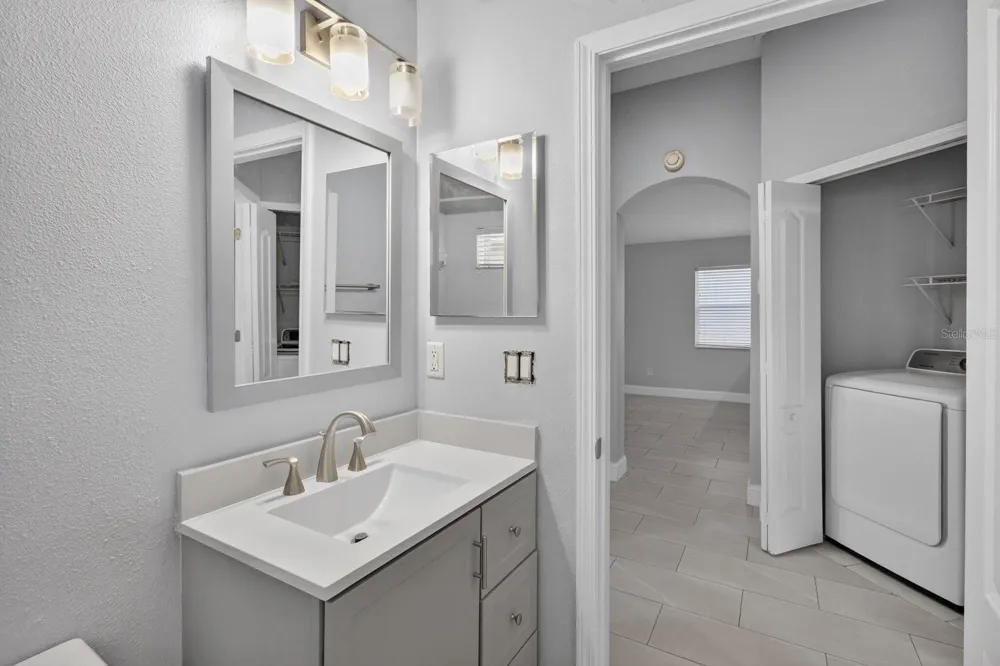 7961 CARRIAGE POINTE DRIVE Gibsonton, FL 33534