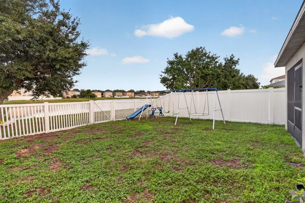 7961 CARRIAGE POINTE DRIVE Gibsonton, FL 33534