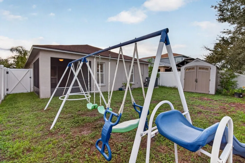 7961 CARRIAGE POINTE DRIVE Gibsonton, FL 33534
