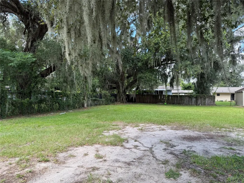 815 ORANGE AVENUE Fort Meade, FL 33841