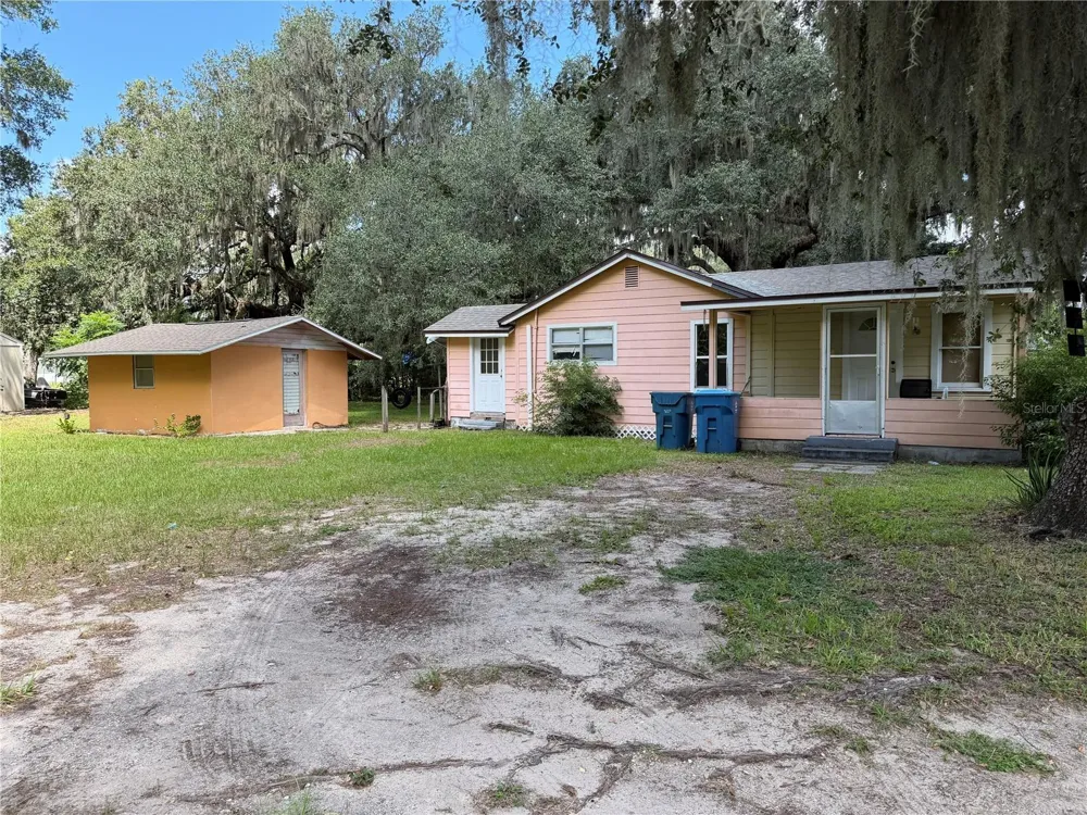815 ORANGE AVENUE Fort Meade, FL 33841