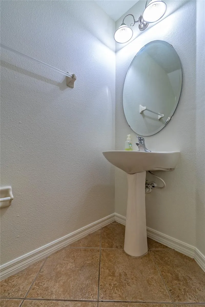 3745 COLLINGWOOD LANE Oviedo, FL 32765