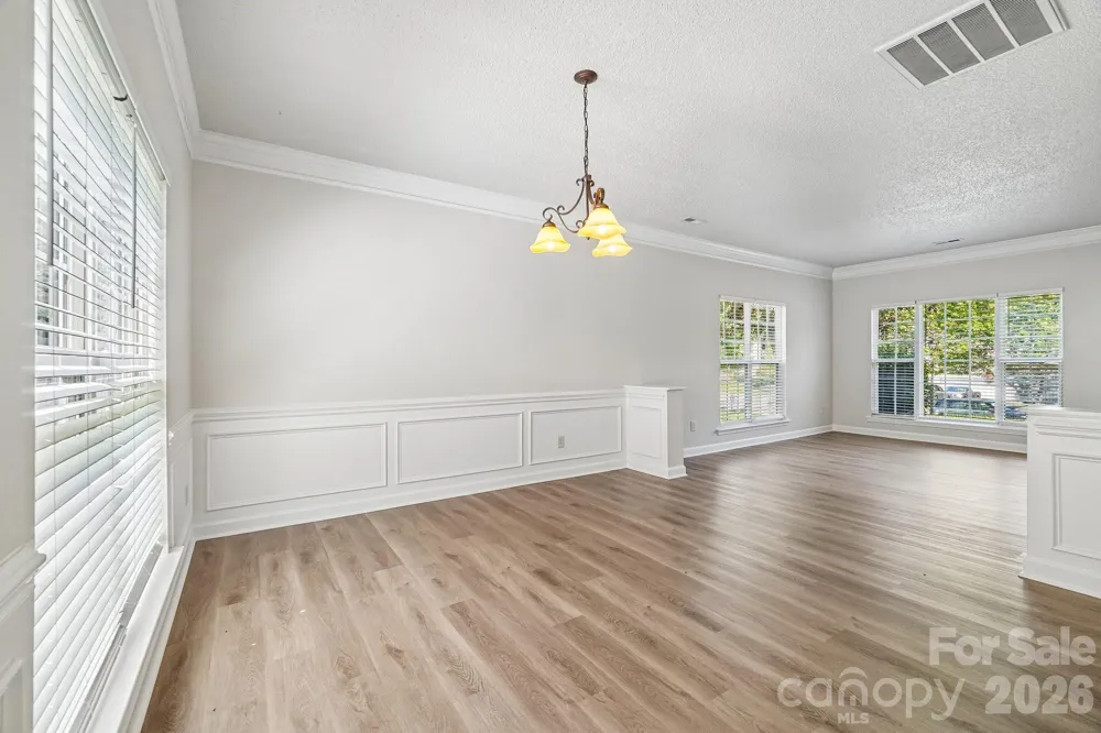 1916 Wilrose Place Matthews, NC 28105