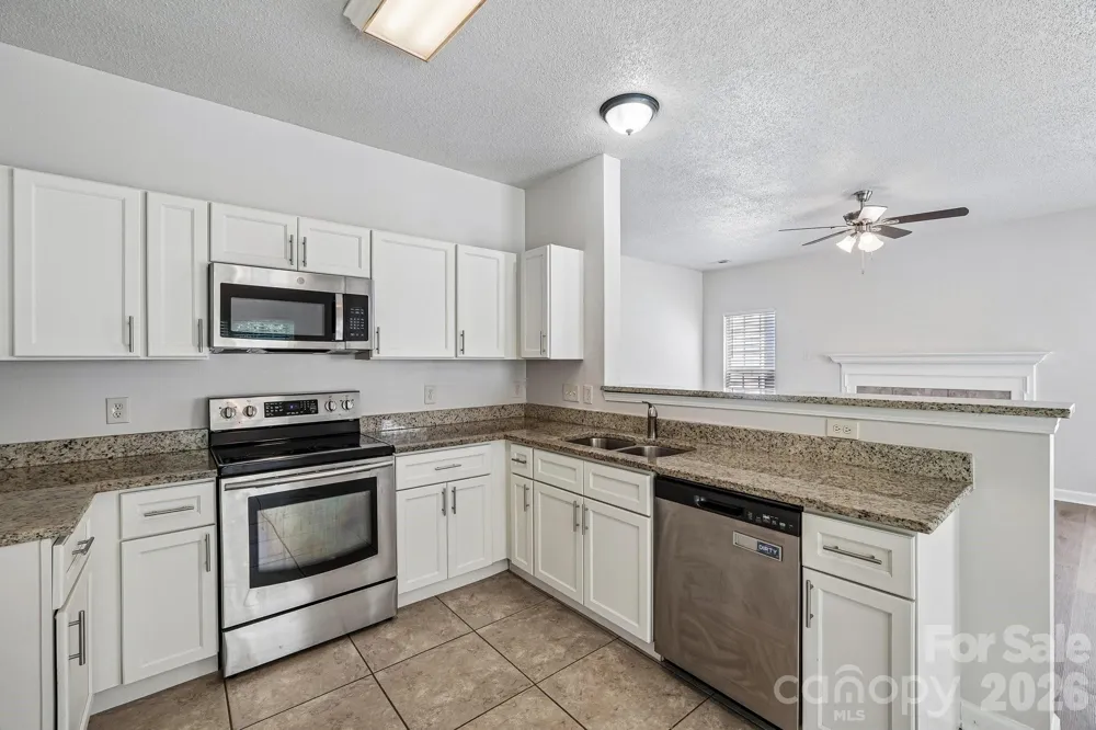 1916 Wilrose Place Matthews, NC 28105