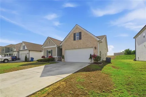 93 Royal Oak Drive NE