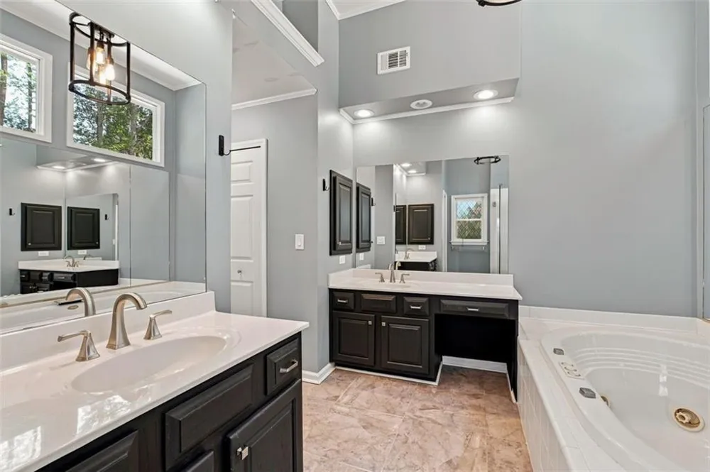 2525 Woodbrook Court Lawrenceville, GA 30043