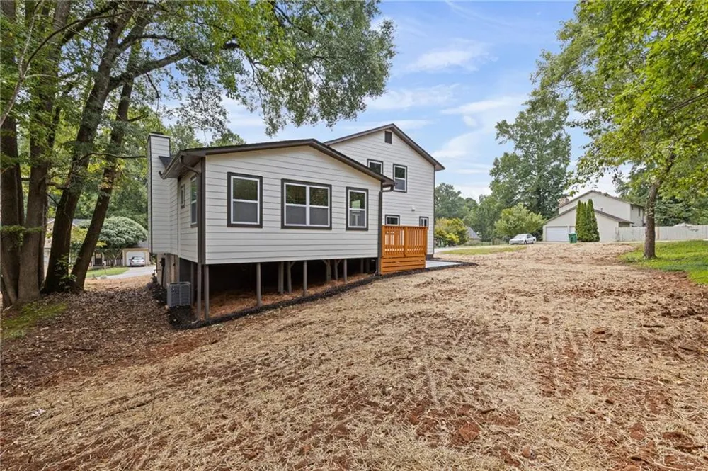 5535 Wylake Drive Norcross, GA 30093