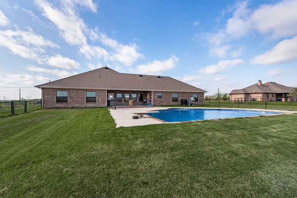 461 Pearson Ranch Road Weatherford, TX 76087