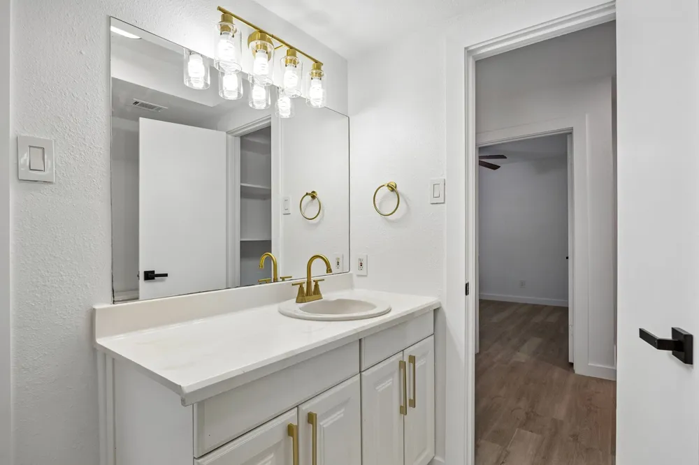 815 Wisteria Way Richardson, TX 75080