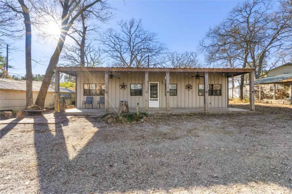 309 Cedar Point Circle Gordonville, TX 76245