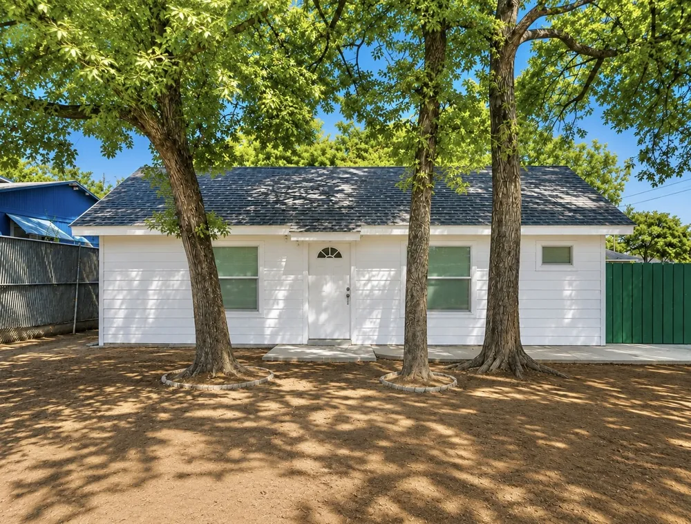 1005 Winnie Street Fort Worth, TX 76112
