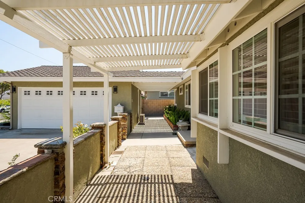 1849 S Janette Anaheim, CA 92802