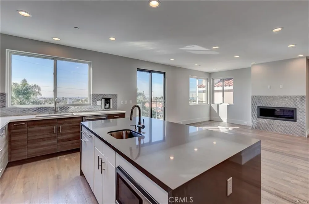 716 Juanita Avenue #A Redondo Beach, CA 90277