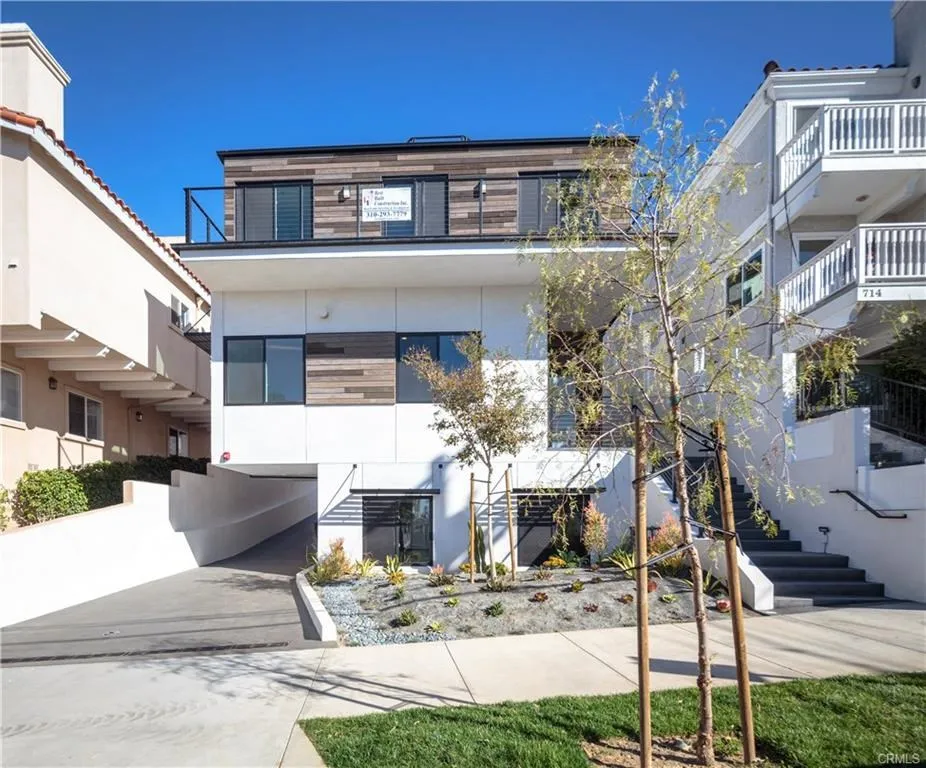 716 Juanita Avenue #A Redondo Beach, CA 90277