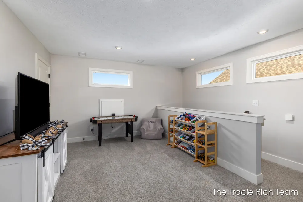 6670 Promenade Street NE Rockford, MI 49341