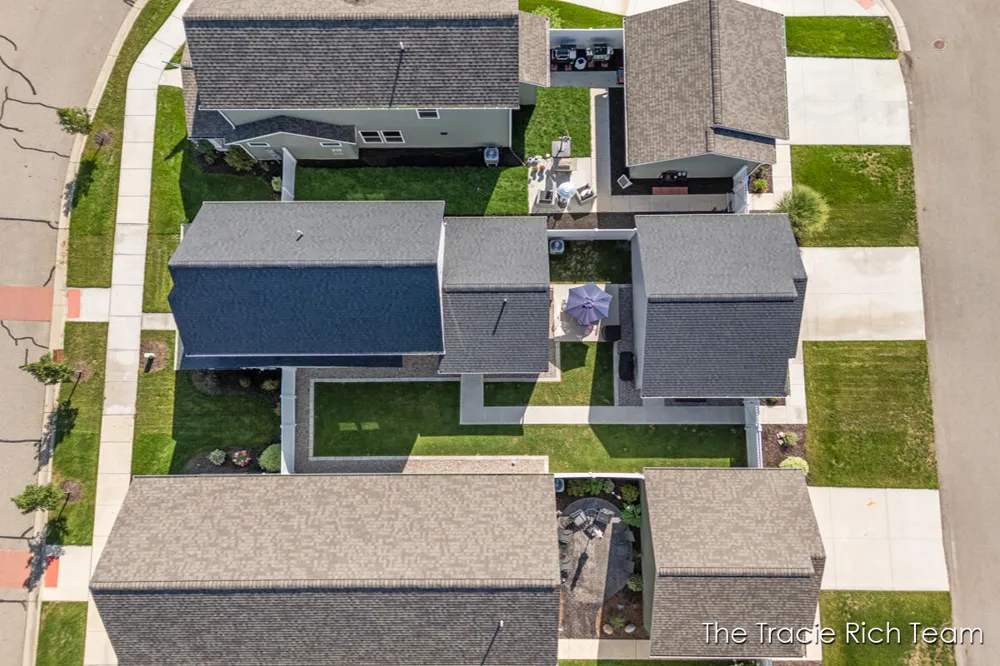 6670 Promenade Street NE Rockford, MI 49341