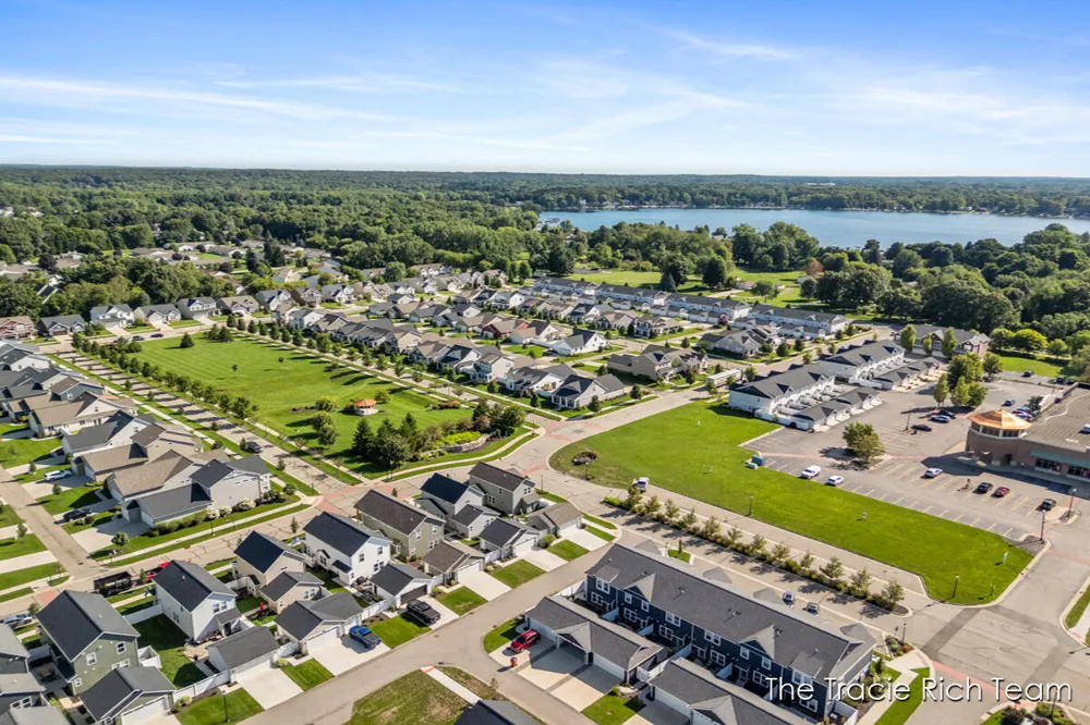 6670 Promenade Street NE Rockford, MI 49341