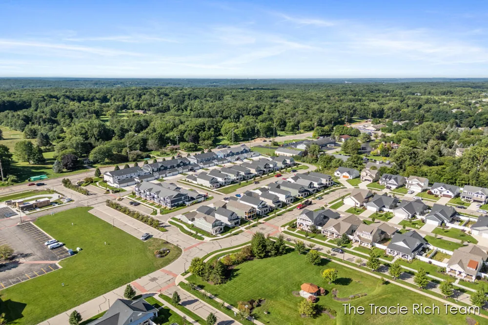 6670 Promenade Street NE Rockford, MI 49341