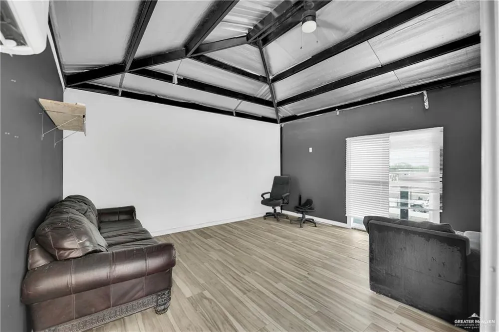 1111 S Alamo Road Alamo, TX 78516