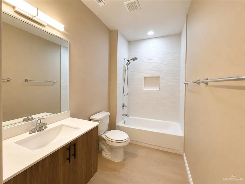 3101 W Sandlewood Street #2 Edinburg, TX 78541